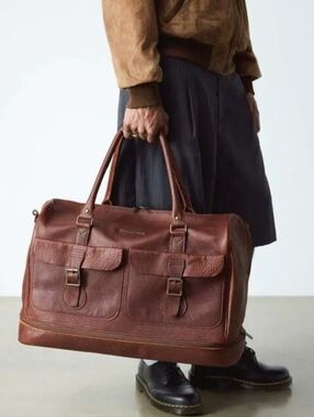 Dr. Martens weekender Leather Duffe Bag/Travel/NWT MSRP $330